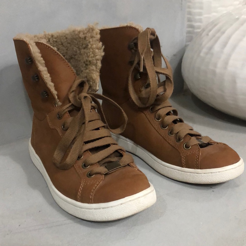Ugg sneaker high tops